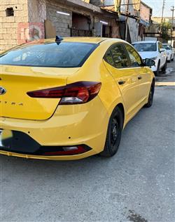 هیۆندای ئەلەنترا